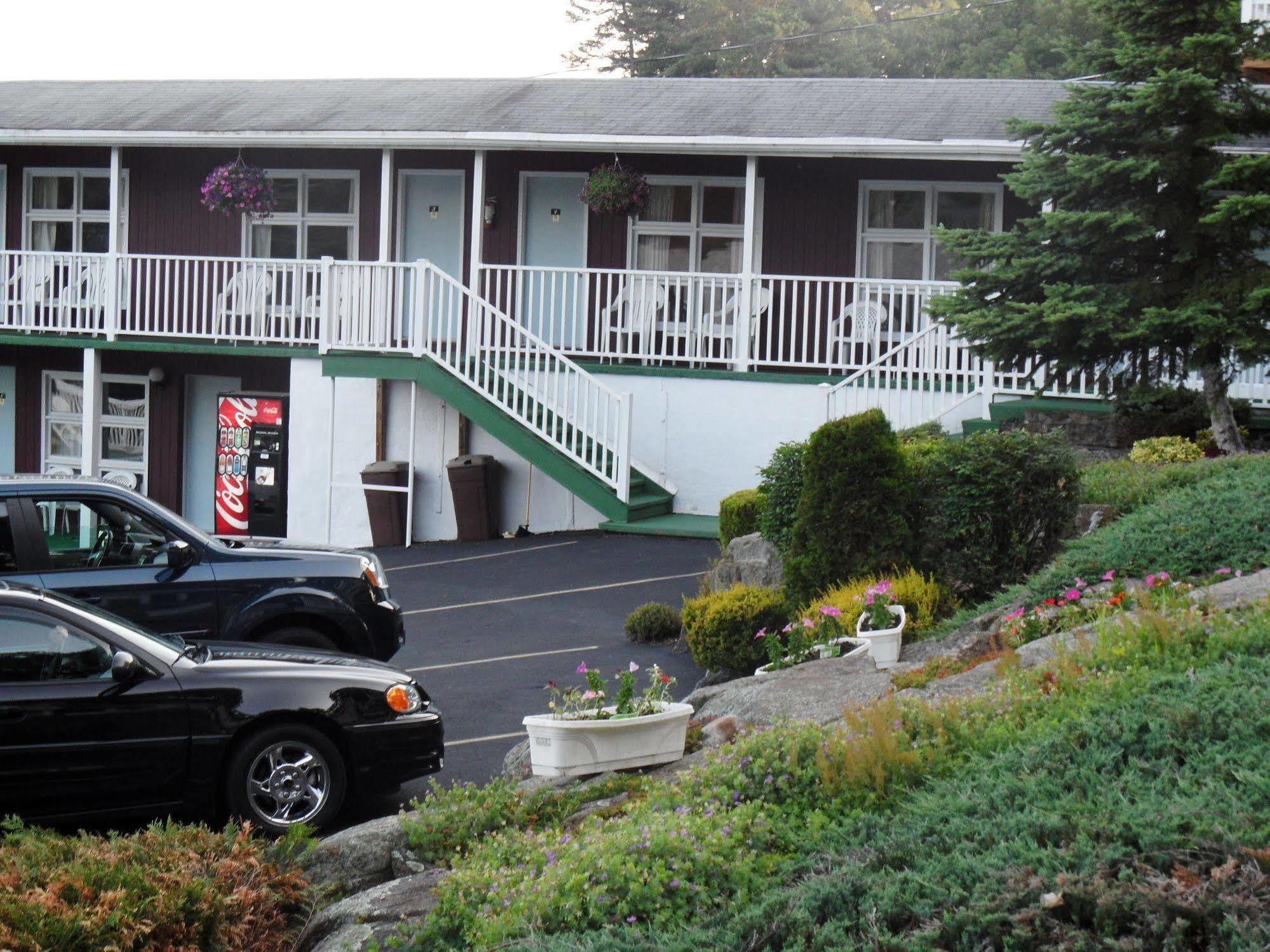 Pinebrook Lake George