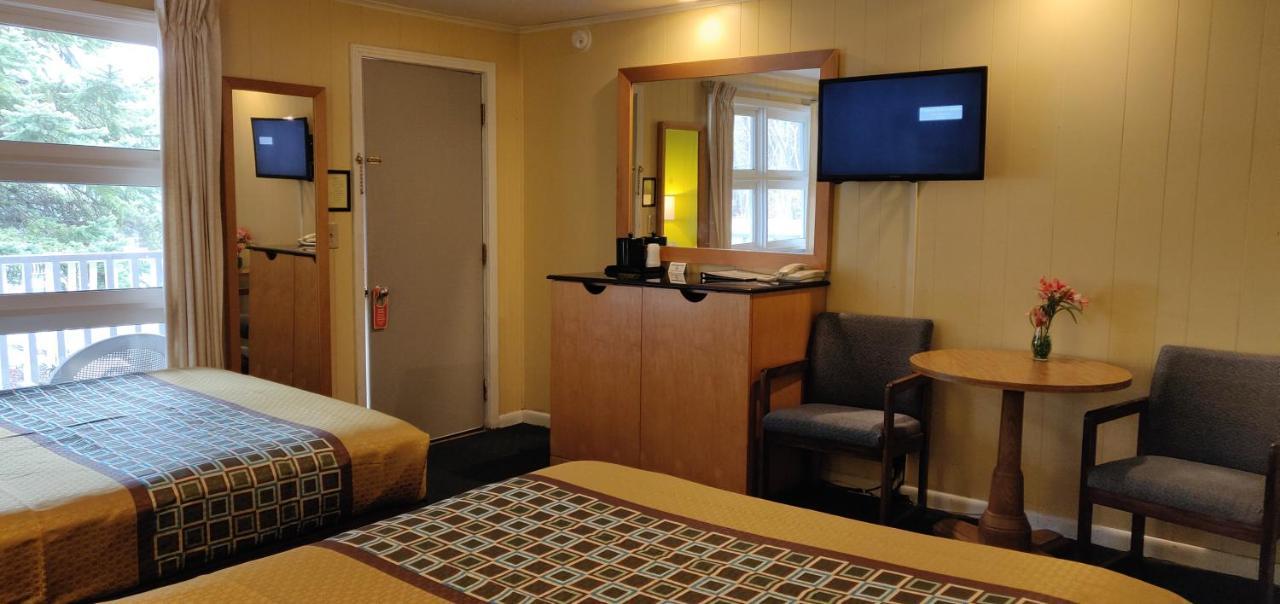Motel Pinebrook 2*