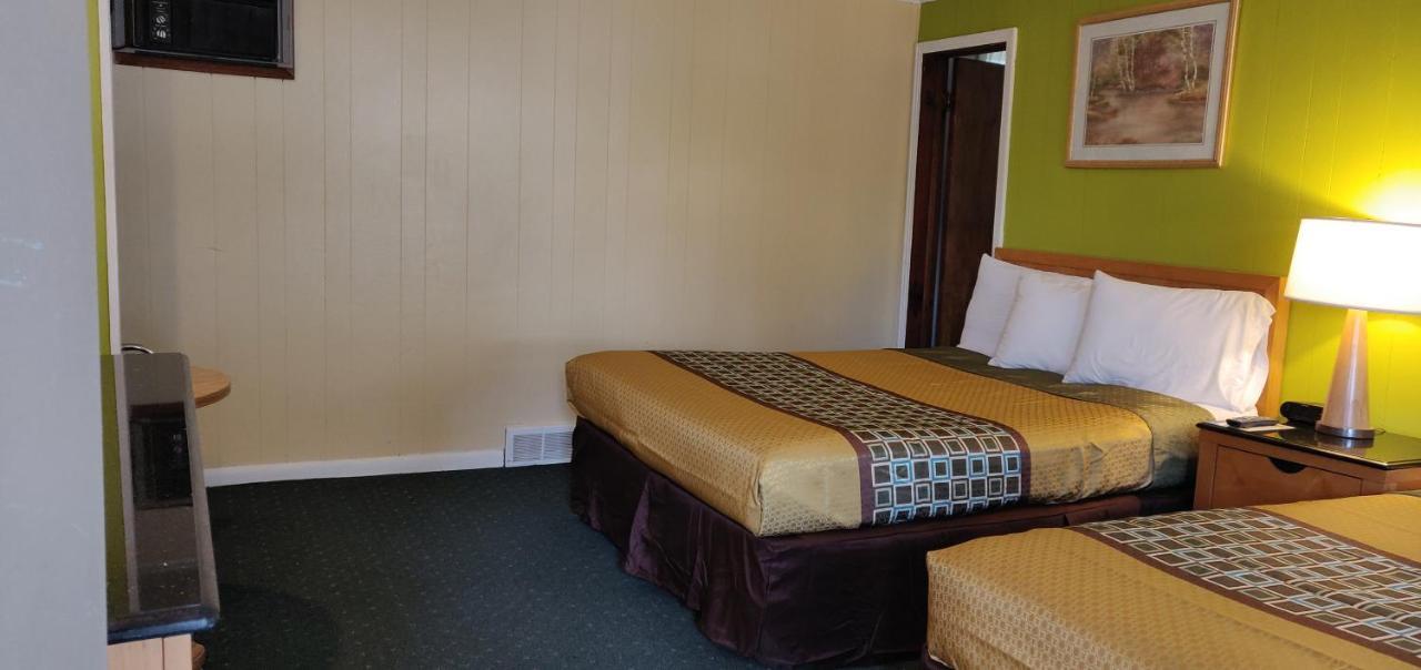 Pinebrook 2* Lake George